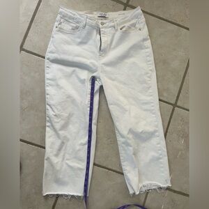 Judy Blue wide leg crop raw hem 15 white/ivory